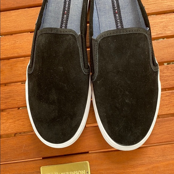Tommy Hilfiger slip on - Picture 4 of 5